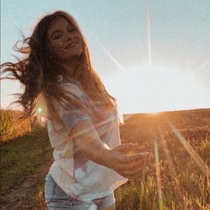 Meet your Posher, Nadia